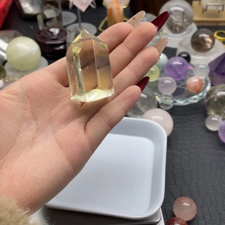 水晶43未镶嵌M****娟天然水晶