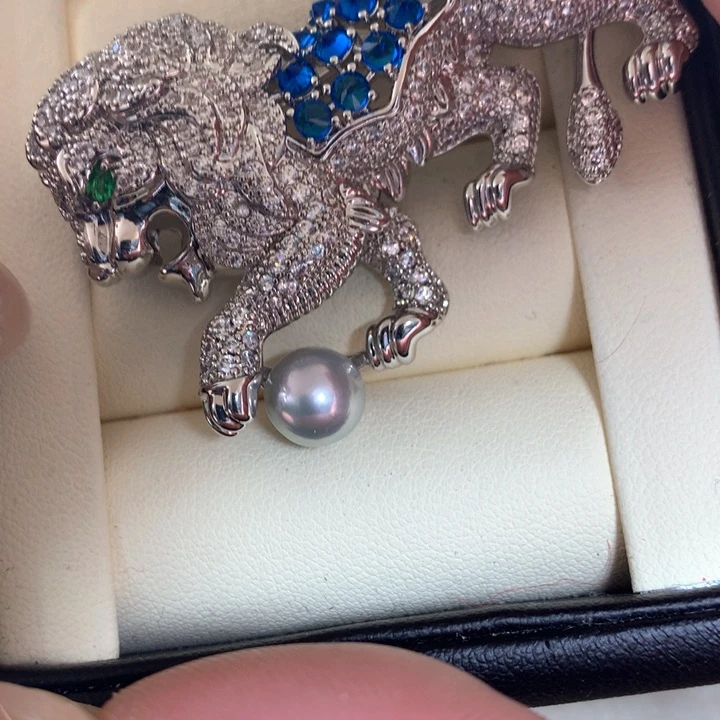 未镶嵌胸饰海水珍珠