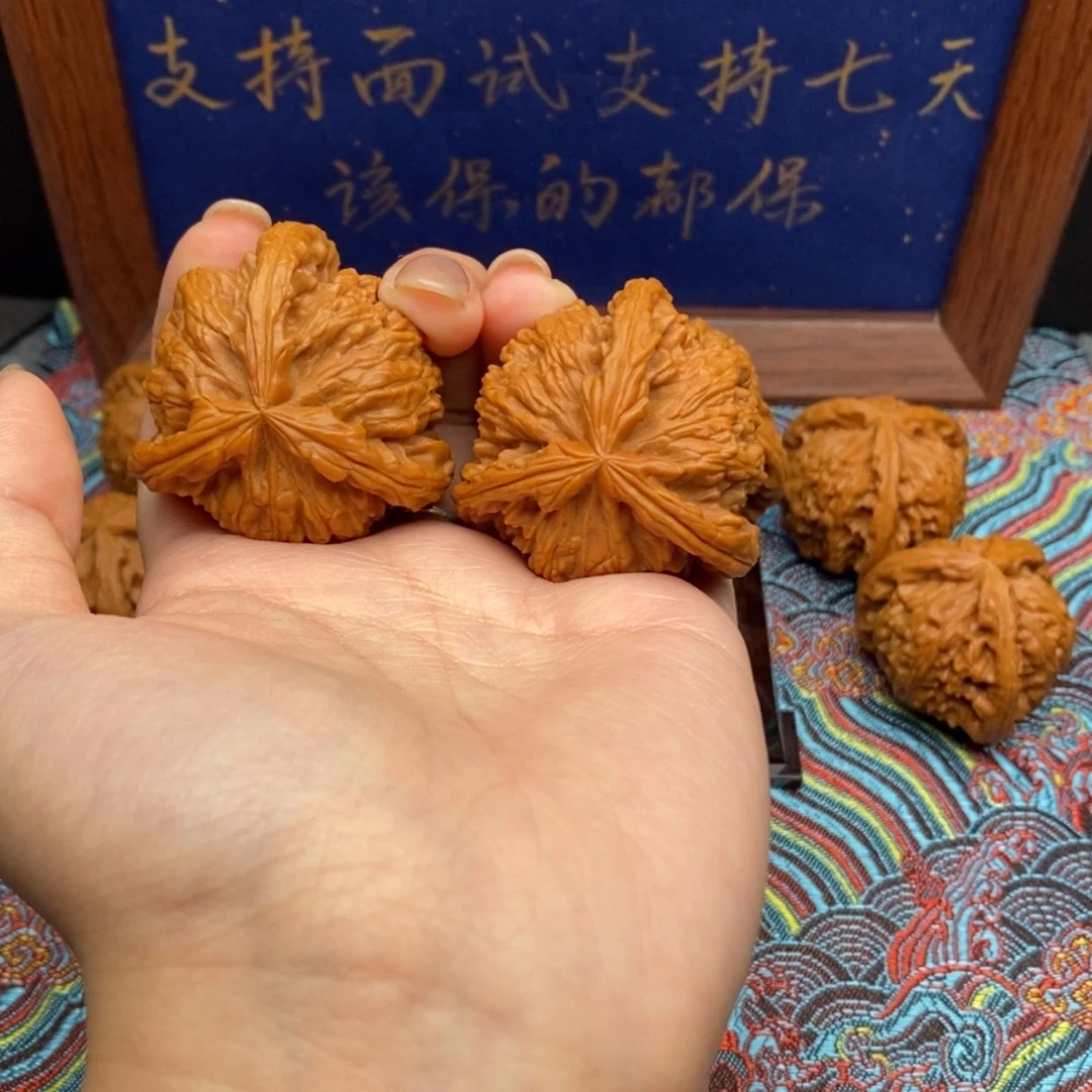 【闪购商品】用****8白狮