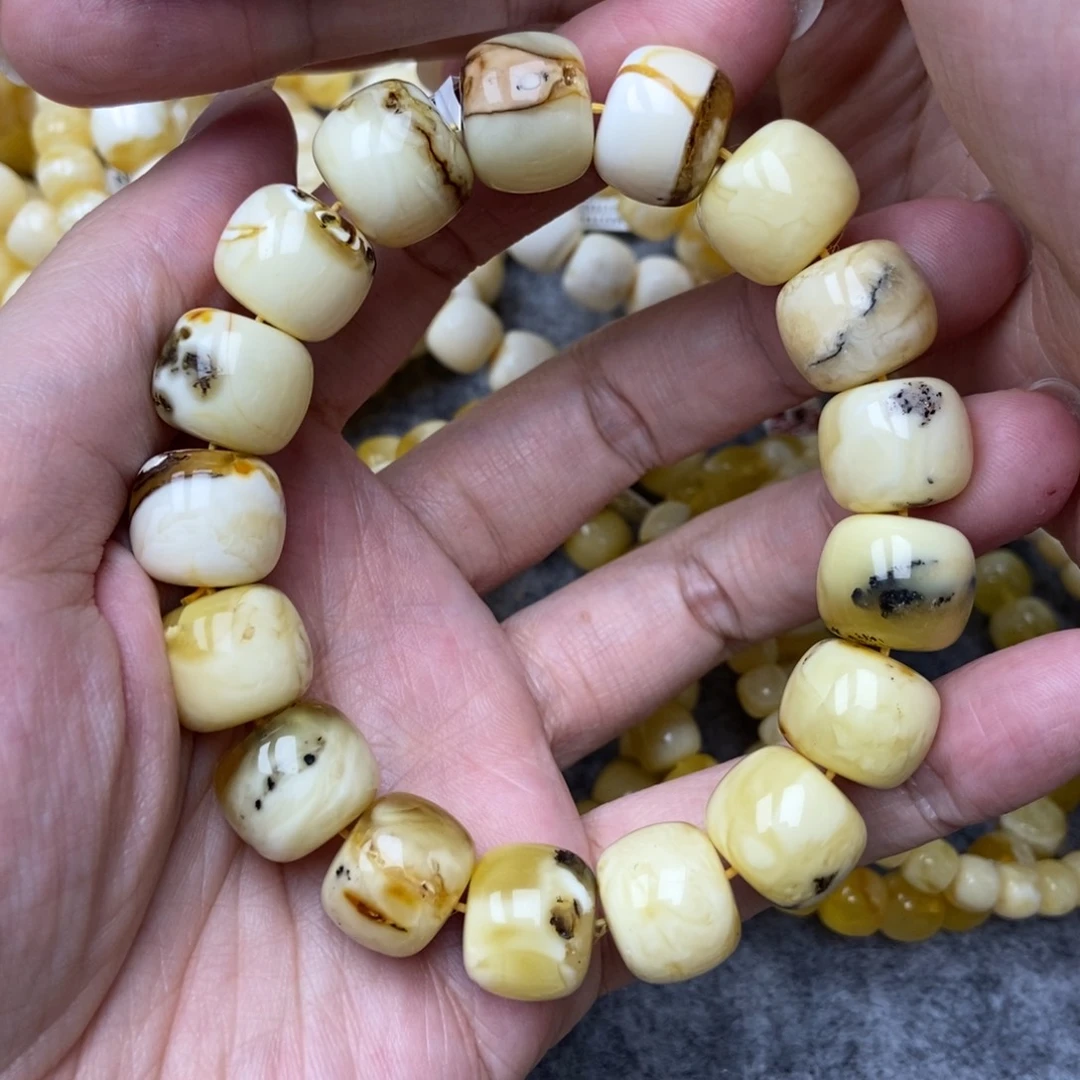 琥珀未镶嵌珠宝奇石69