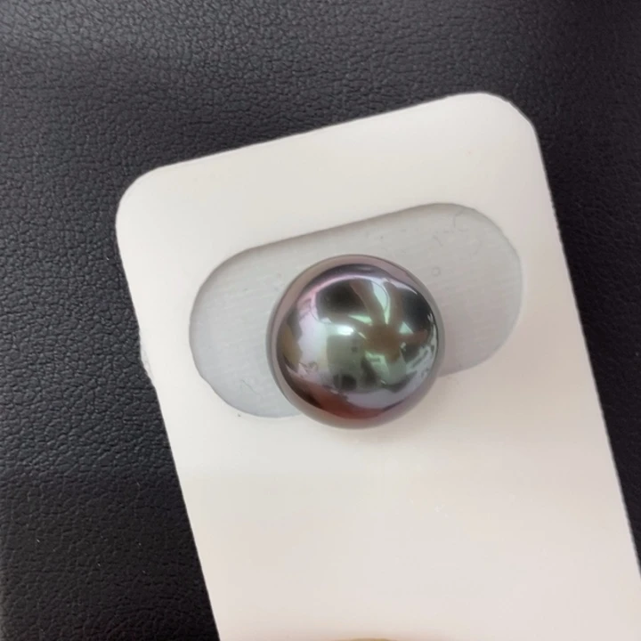 未镶嵌裸珠海水珍珠13.8mm大溪地紫皮绿心镜面光