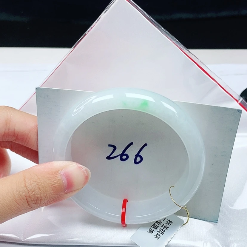 【闪购商品】翡翠手镯未镶嵌54.5圈