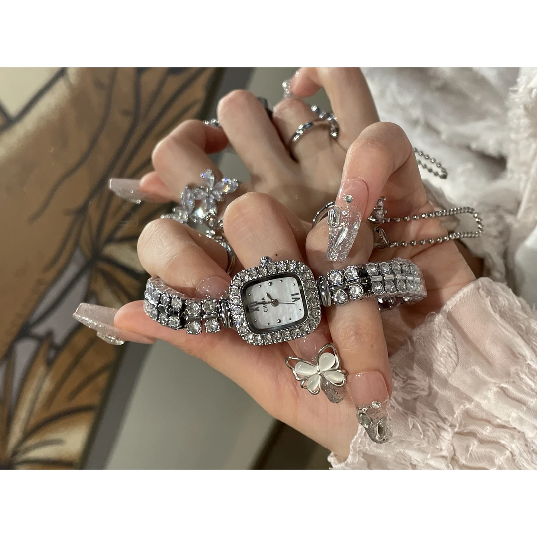 女士轻奢气质百搭时尚女表防水赠镶钻真钻项链-R643