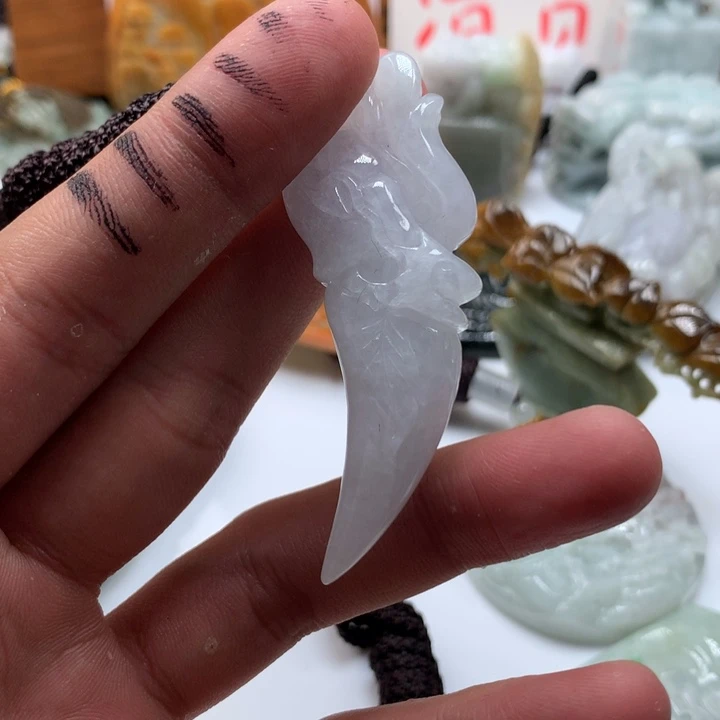 翡翠未镶嵌颈饰保真天然a货翡翠