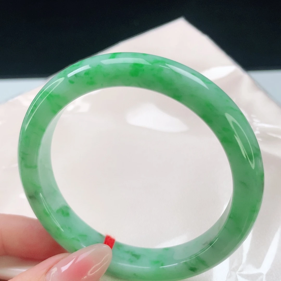 未镶嵌手镯翡翠685