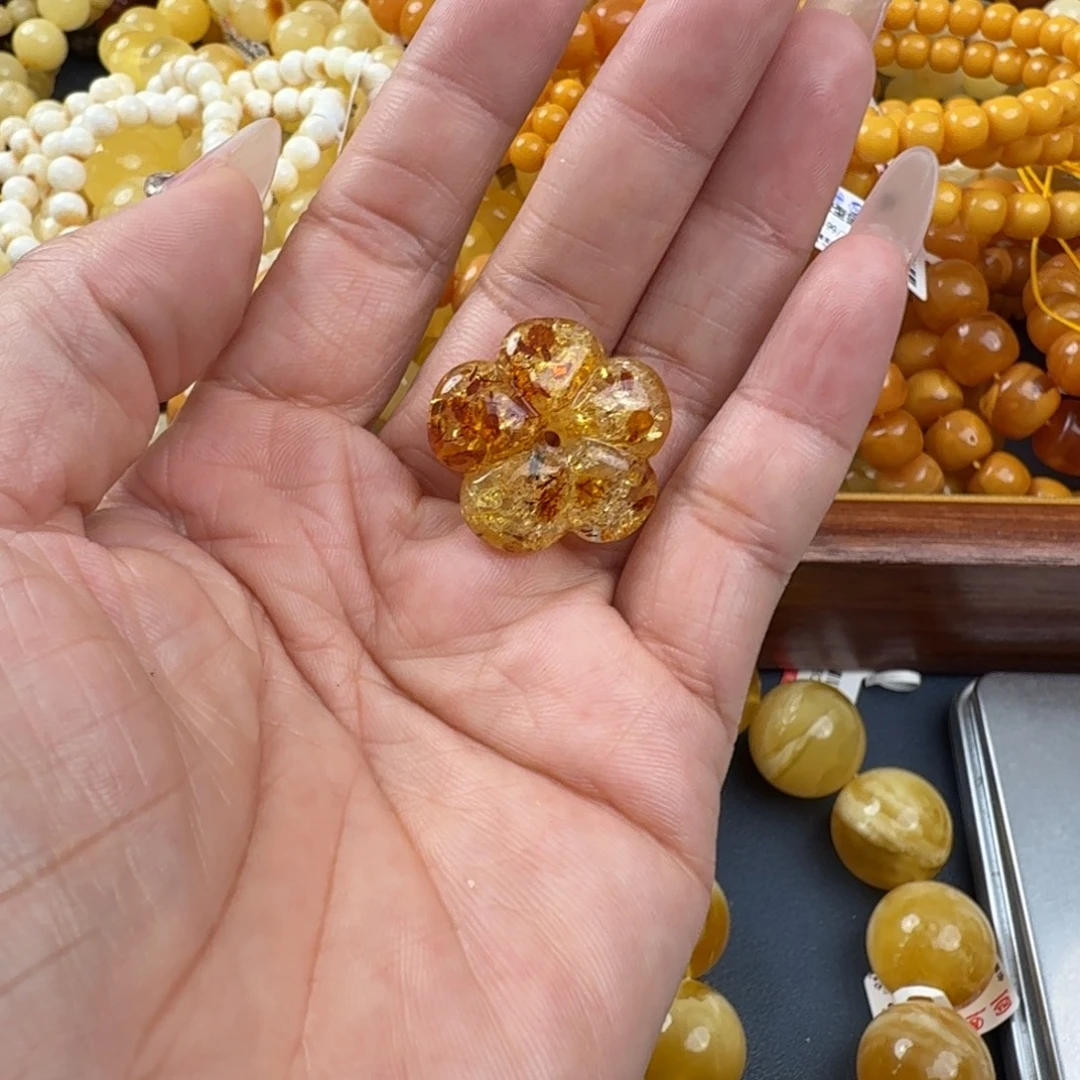 琥珀未镶嵌珠宝奇石