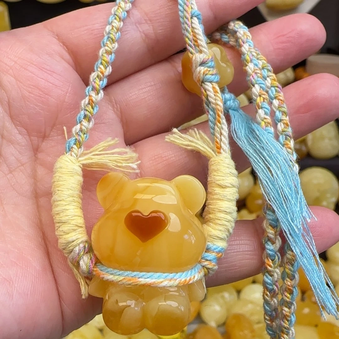 琥珀未镶嵌套链天然焦皮料蜜蜡小熊吊坠