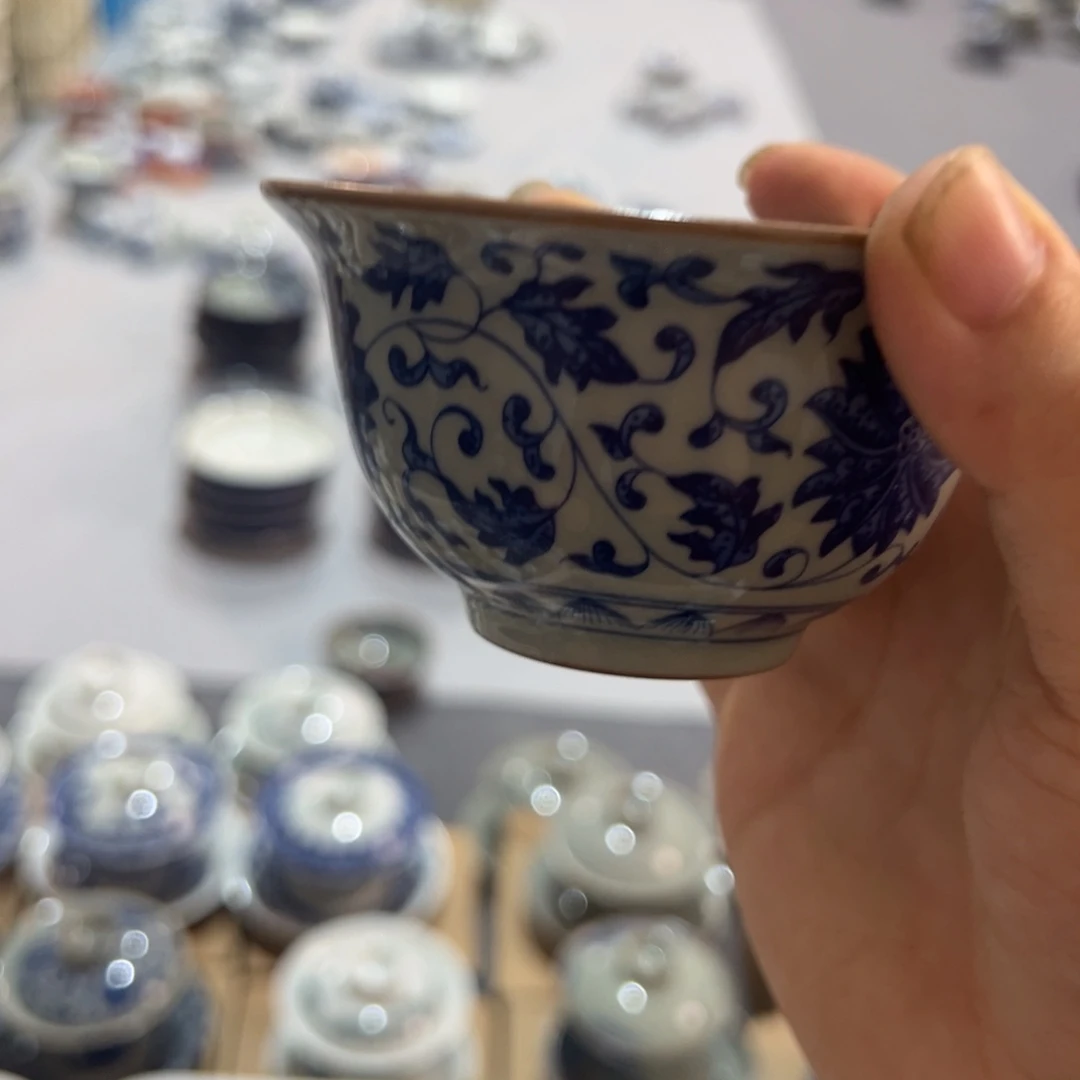 淘泥缠枝莲压手杯微瑕