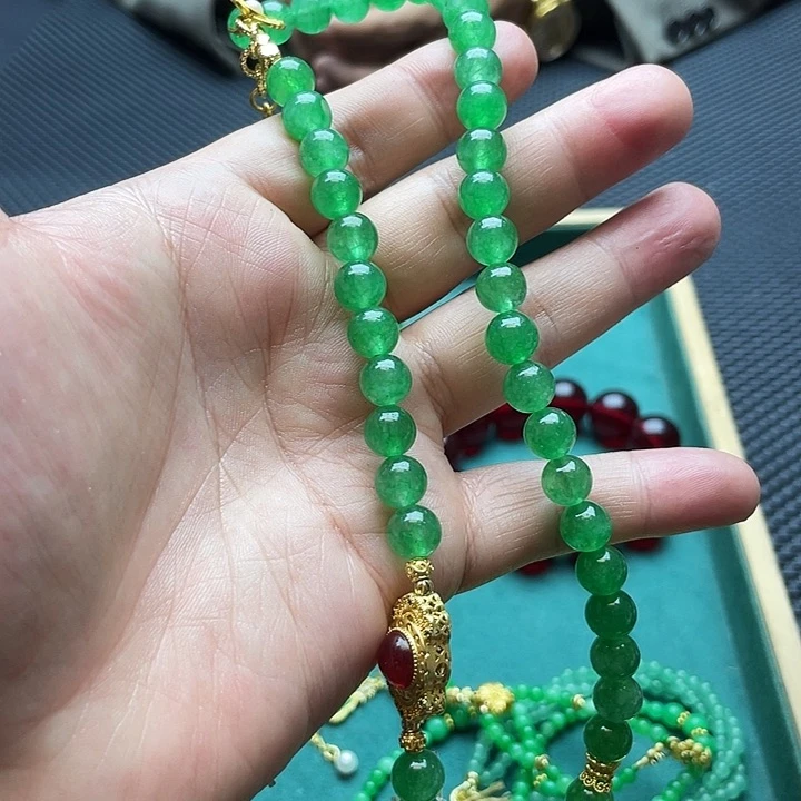 翡翠手链未镶嵌嗷嗷