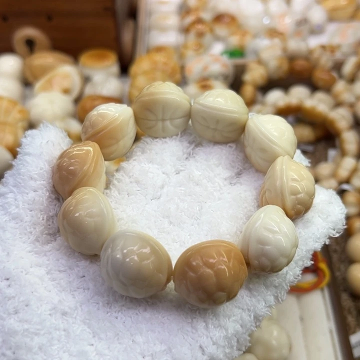 菩提根/象牙果把件69 象牙果原果雕刻溏心富甲天下卡25