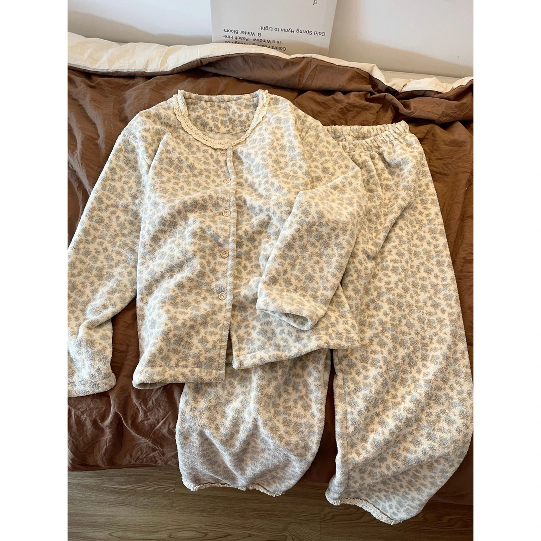 甜美蕾丝花边碎花加绒睡衣女秋冬款舒适保暖长袖长裤家居服两件套