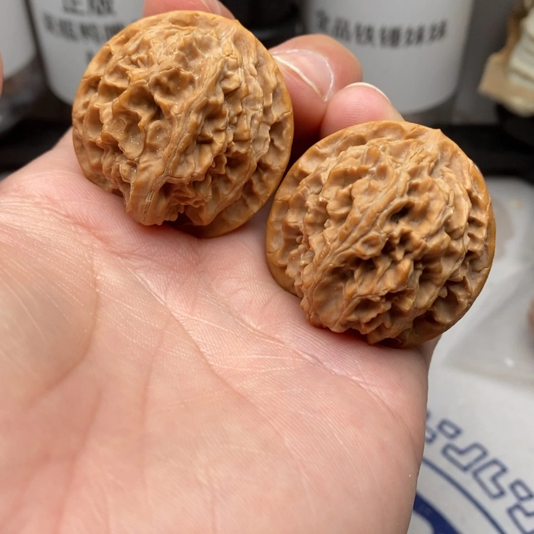 核桃把件三八苹果园