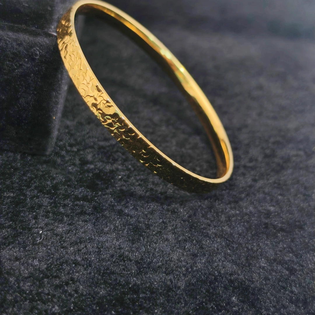 （碎冰冰手镯）经典时尚水贝柜台