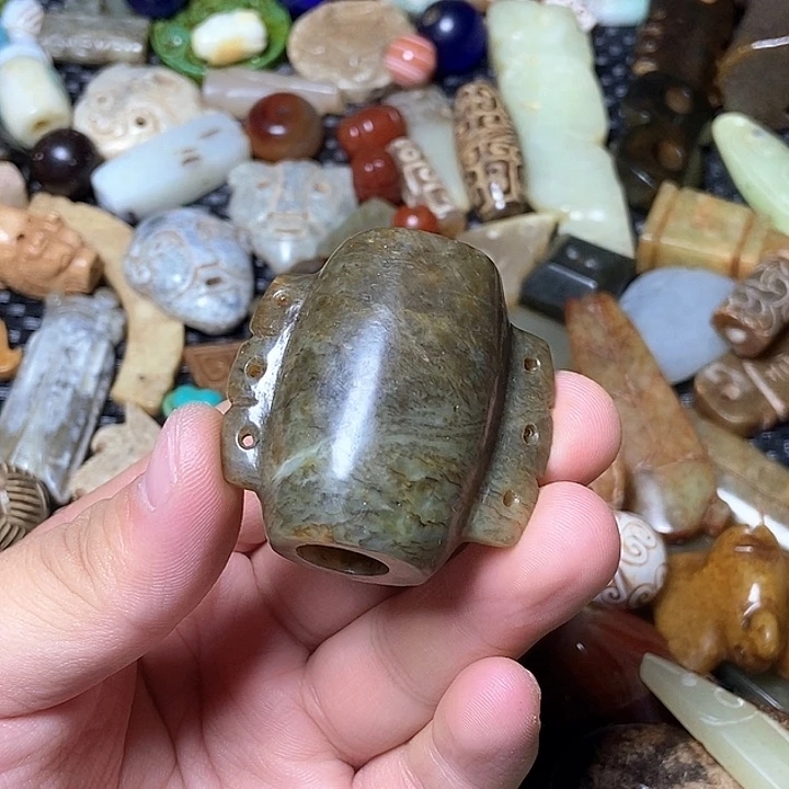 和田玉未镶嵌颈饰77