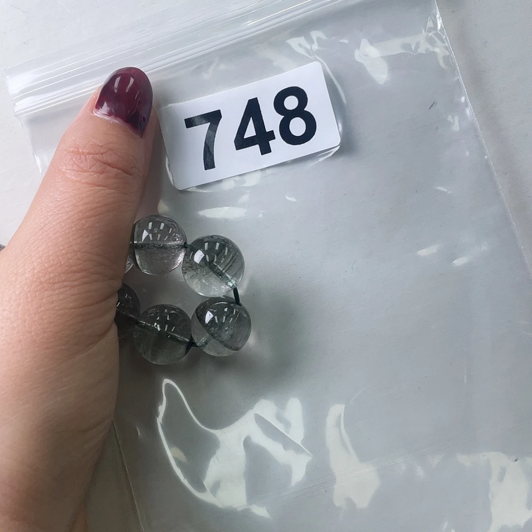 C****水晶未镶嵌手串手串748。