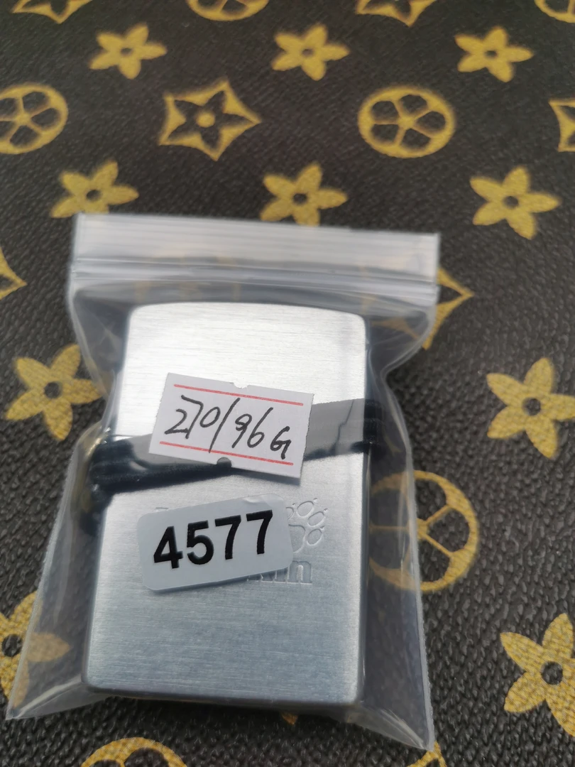 Zippo打火机回血96G拉丝带题材-4577