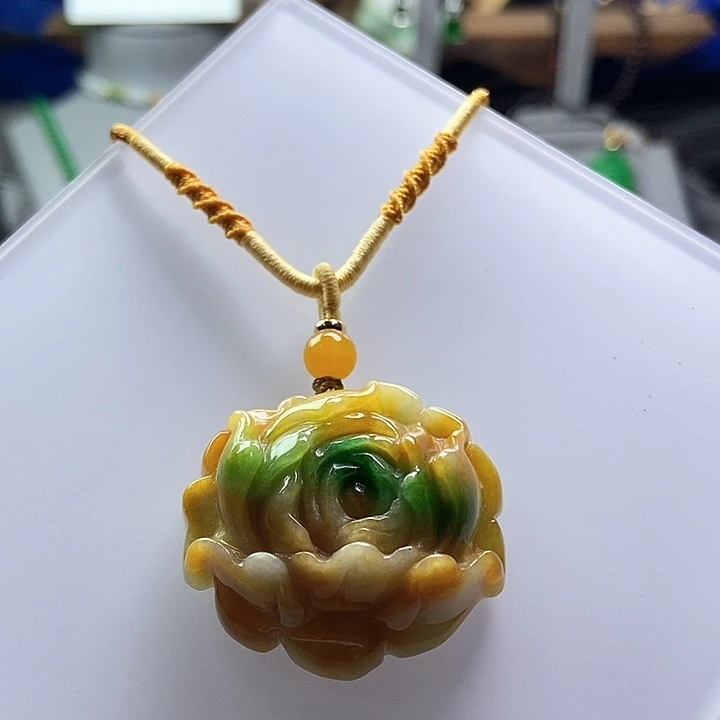 吊坠(赠链)未镶嵌翡翠