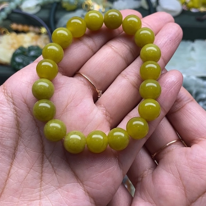 蛇纹石玉未镶嵌吊坠