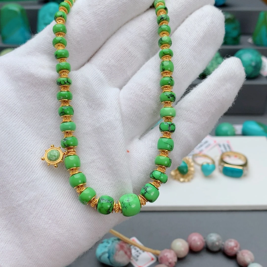 绿松石颈饰未镶嵌