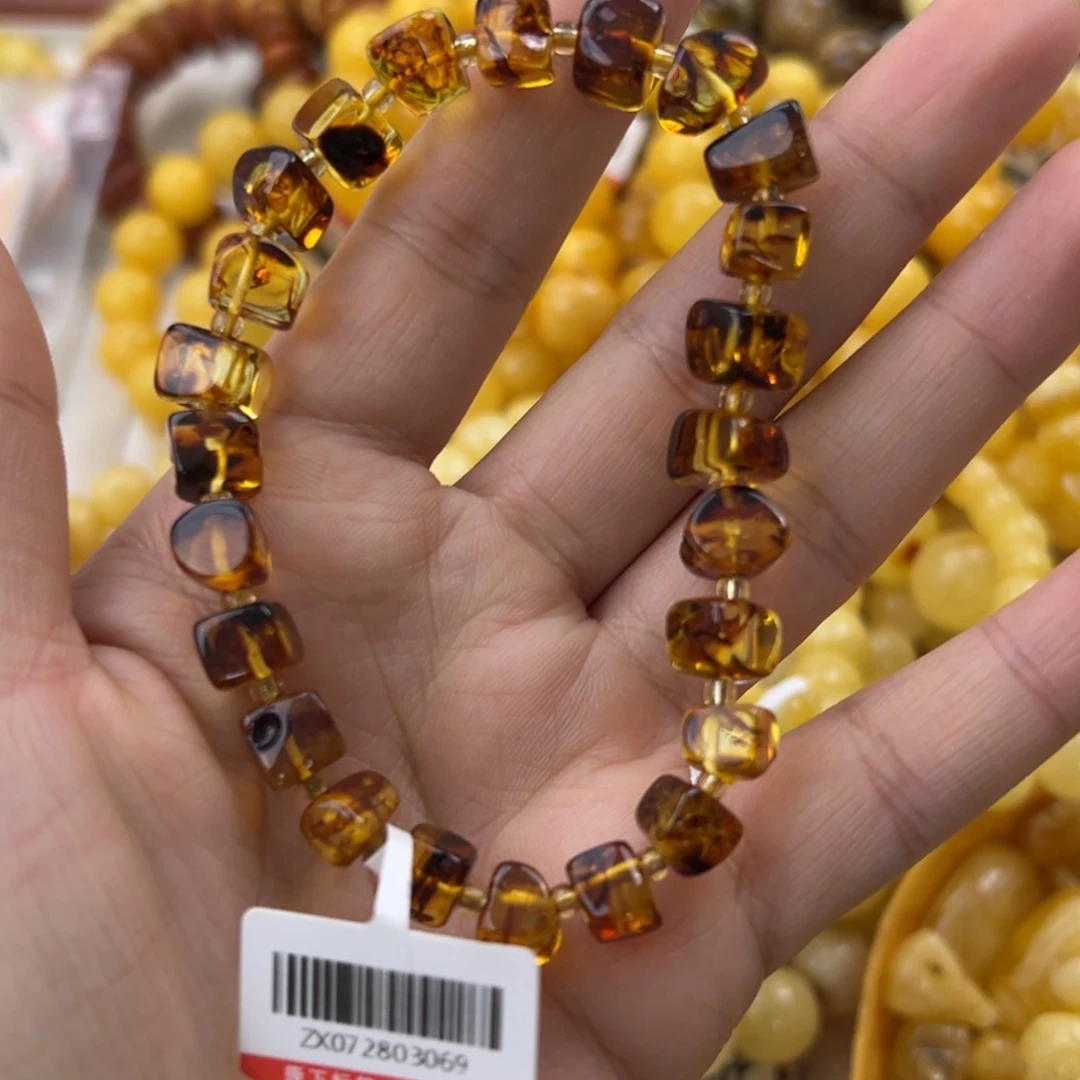 琥珀珠宝奇石未镶嵌