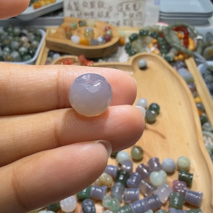 和田玉未镶嵌珠宝半成品