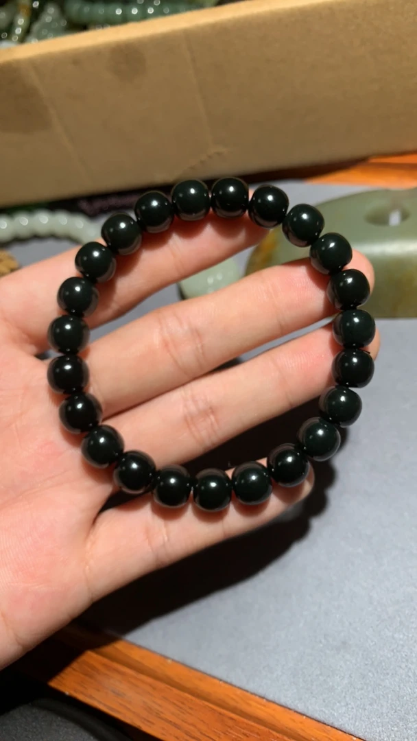 新疆和田玉精工单圈手串