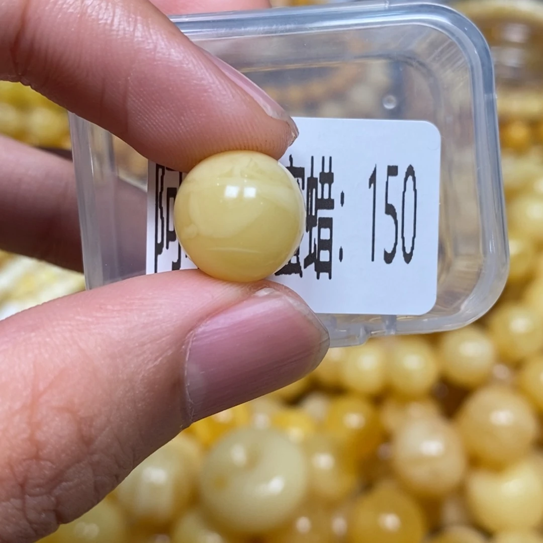 蜜蜡未镶嵌珠宝奇石150
