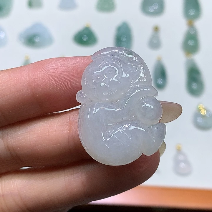 颈饰未镶嵌翡翠猴子