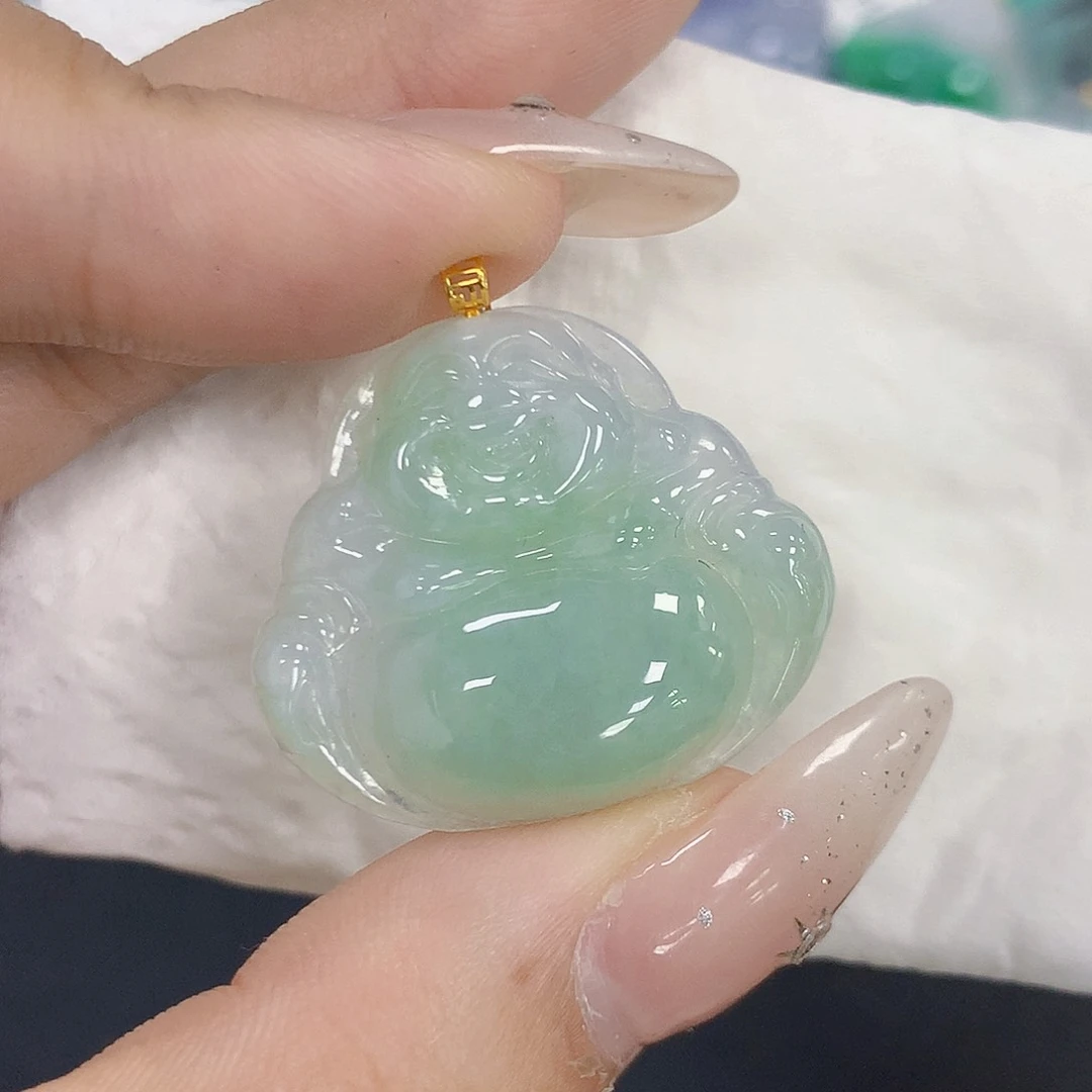 颈饰18K金镶嵌翡翠