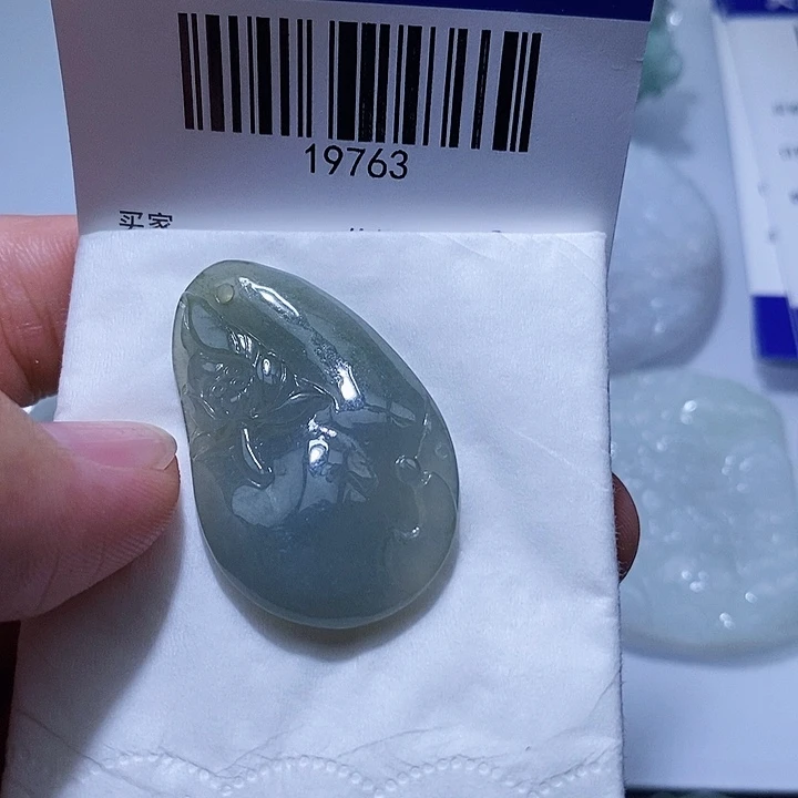 翡翠未镶嵌颈饰天光墟翡翠市场现金代购