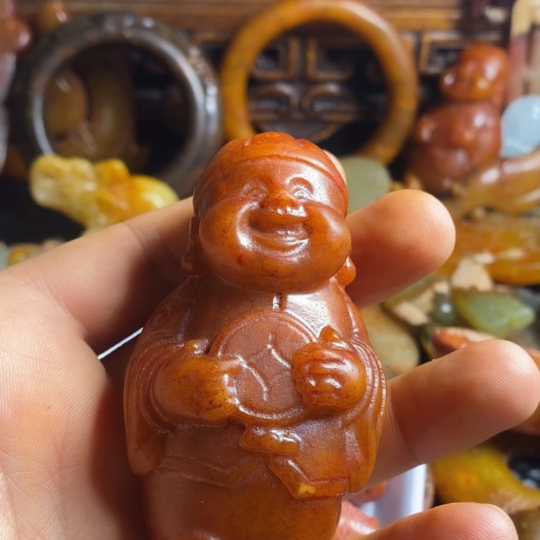 未镶嵌岫岩老玉（透闪石质玉）挂件