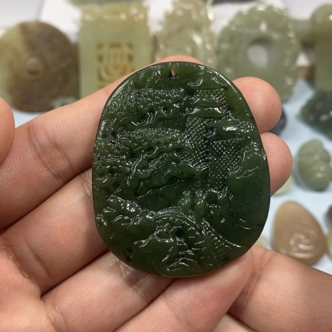 和田玉未镶嵌挂件