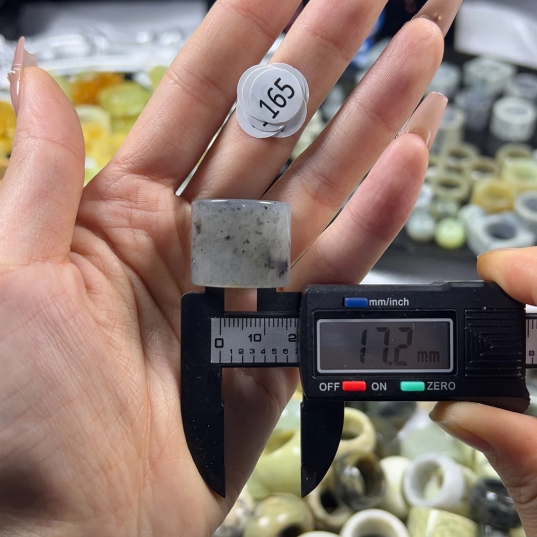 蛇纹石玉未镶嵌戒指