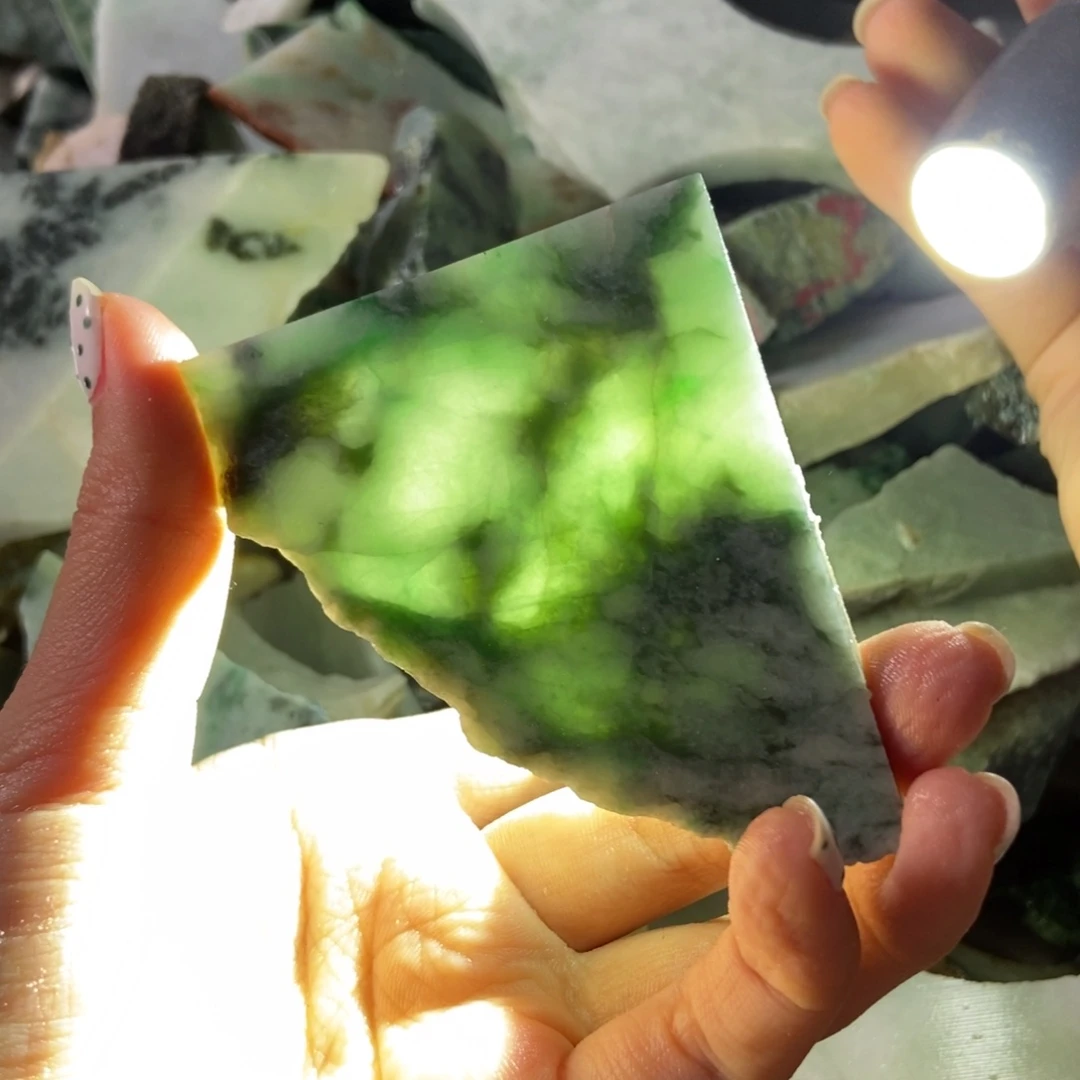 翡翠未镶嵌挂件天然翡翠