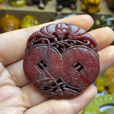 未镶嵌蛇纹石玉颈饰