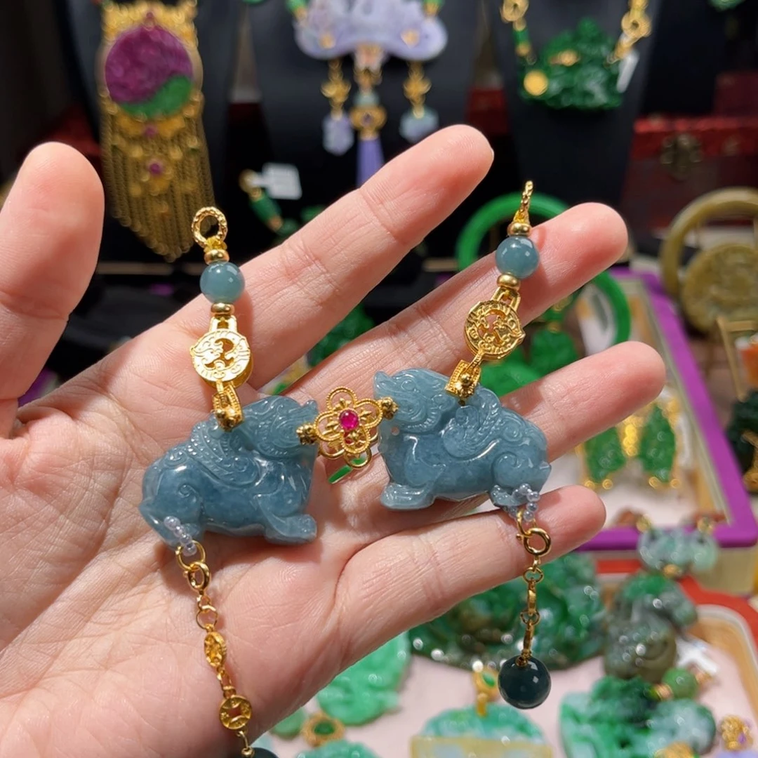 【闪购商品】翡翠吊坠(赠链)未镶嵌 貔貅