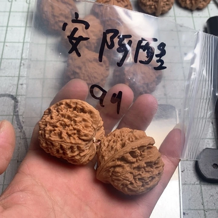 文玩核桃把件✨****酷核桃