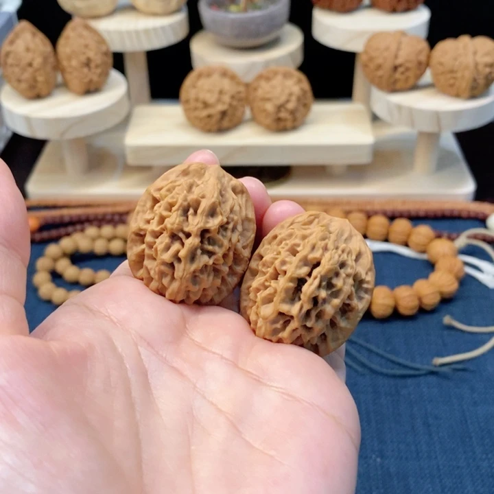 吊坠桃核秦岭闷尖31.5