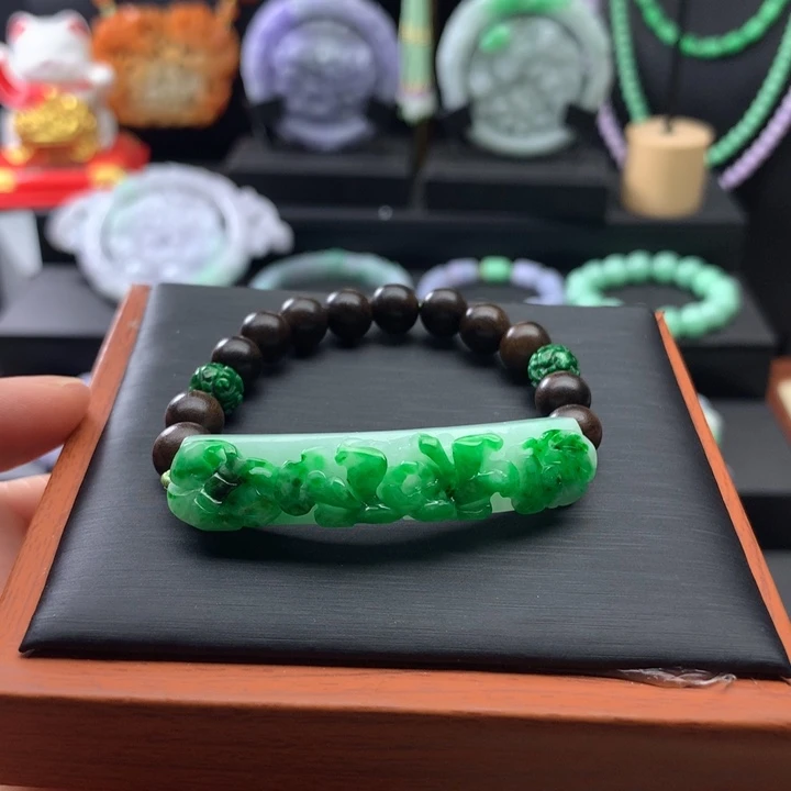 未镶嵌手链翡翠云**方翡翠手牌