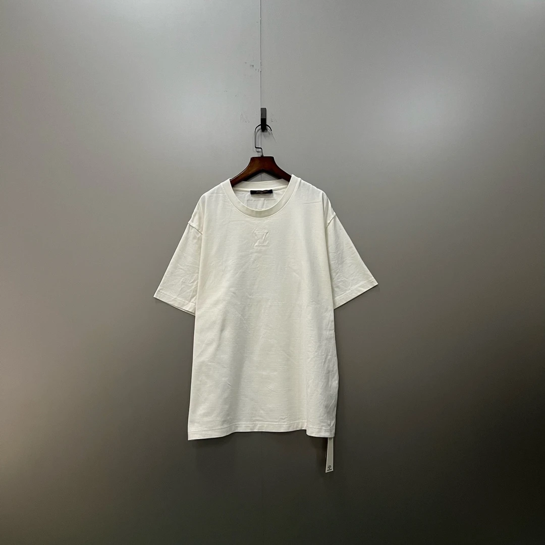 95新 LouisVuitton/路易威登 q224 浮雕logo印花短袖 si501435