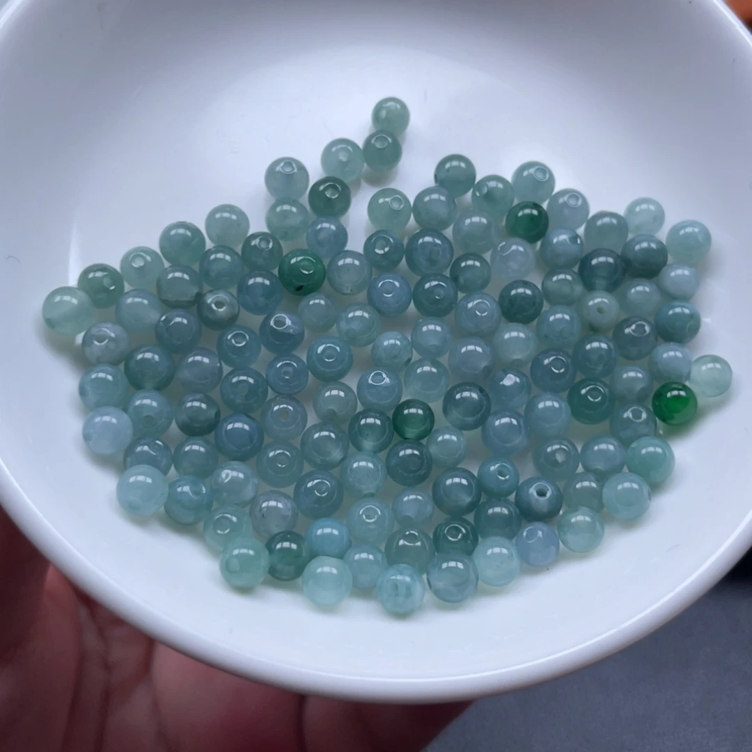 翡翠散珠冰蓝圆珠卡4，125颗