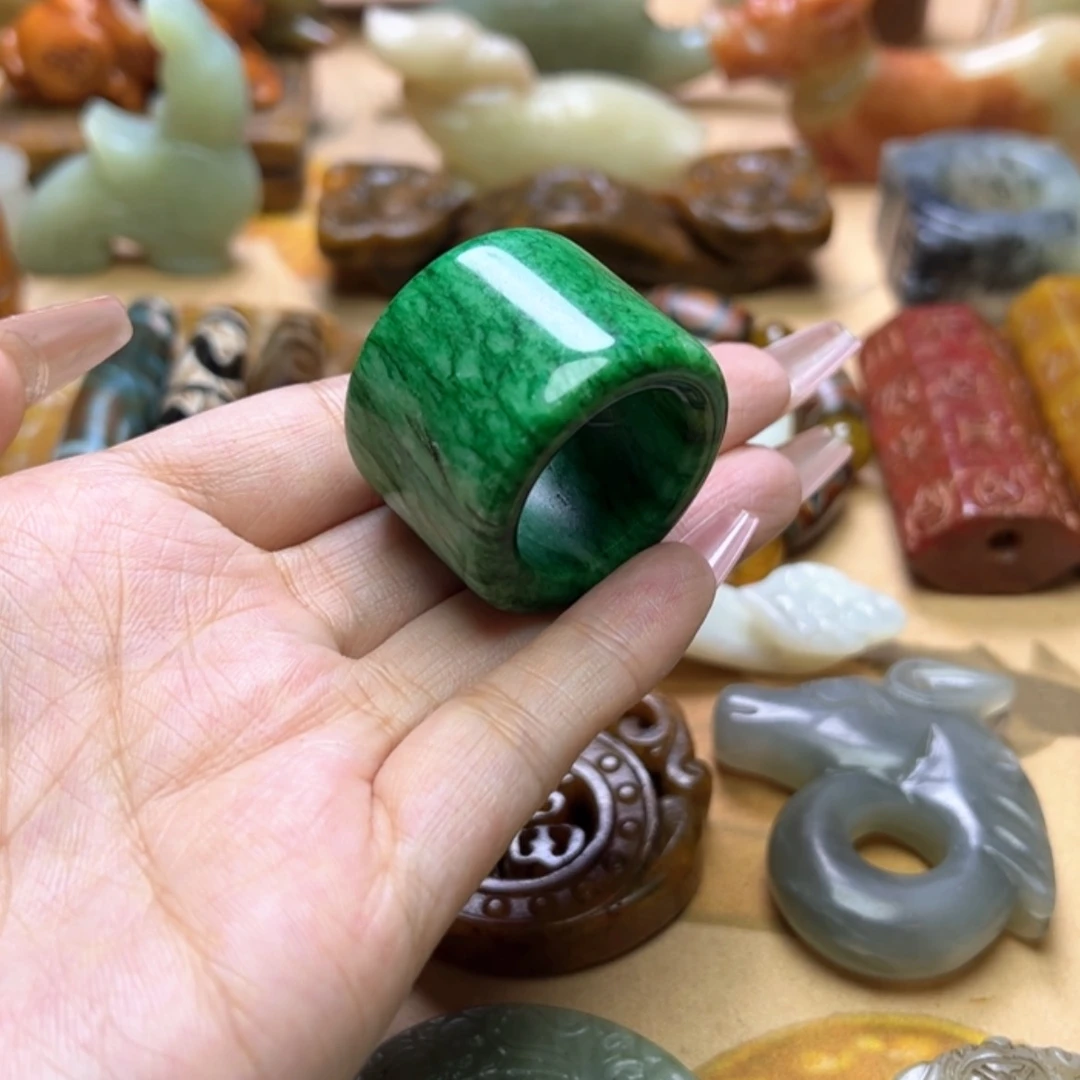 【闪购商品】蛇纹石玉颈饰未镶嵌