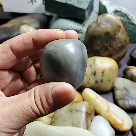 和田玉（糖玉）未镶嵌挂件