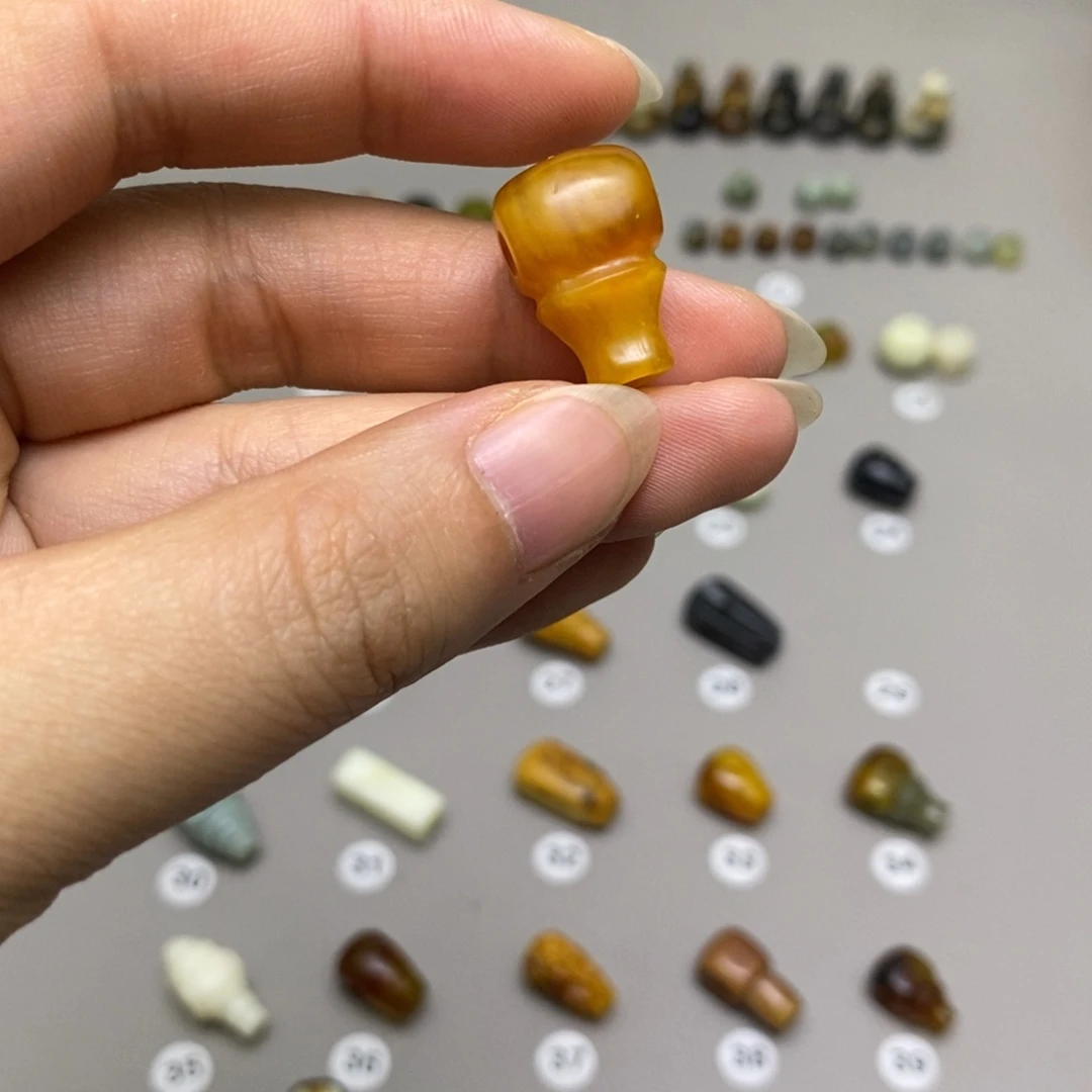 1***8蛇纹石玉未镶嵌配饰