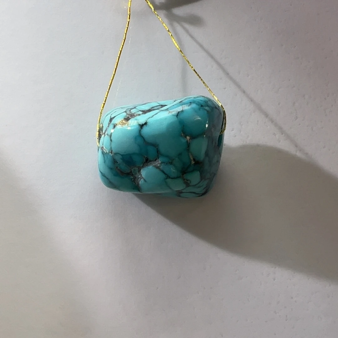 绿松石未镶嵌挂件