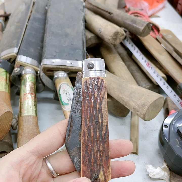 听****?家用五金工具电工刀