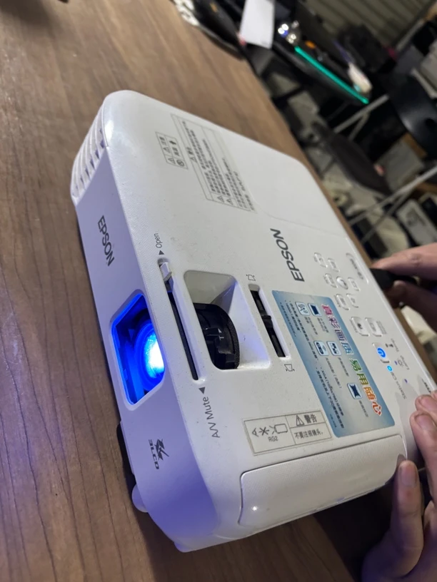 9新 Epson/爱普生 二手 爱普生投影仪 运费自理