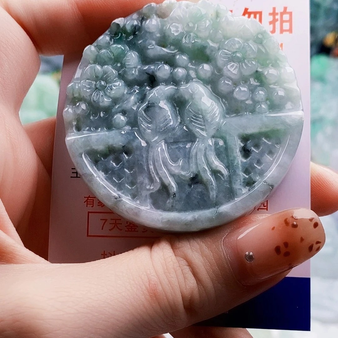 吊坠(不含链)未镶嵌翡翠