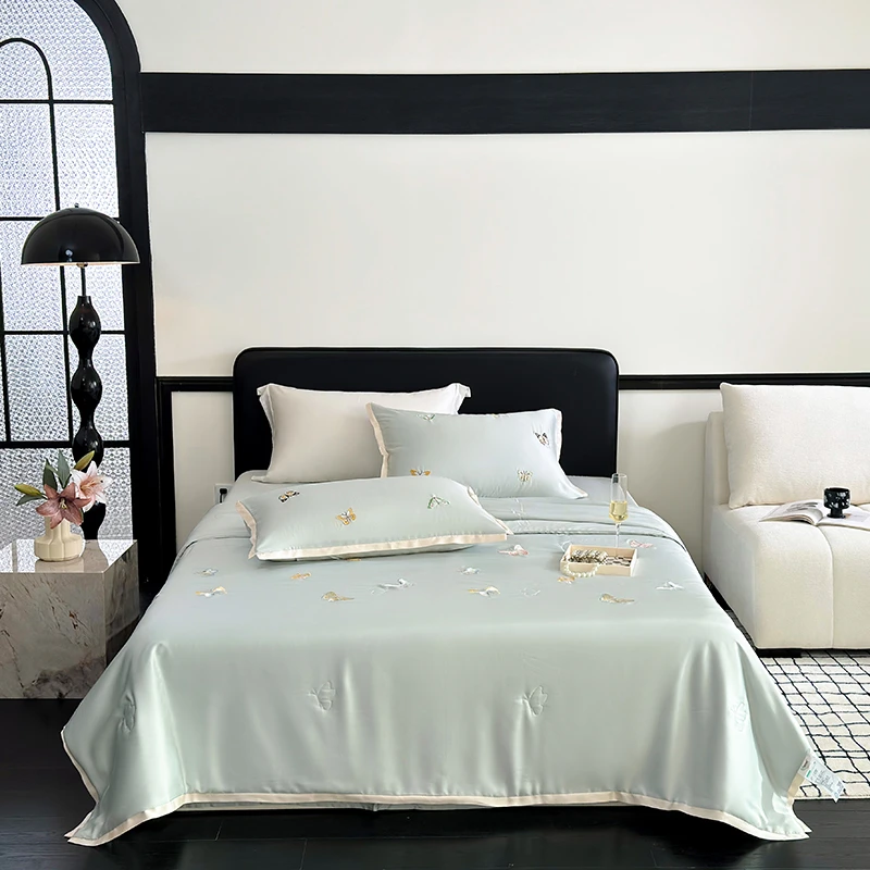 夏季轻奢凉感夏被可机洗断角莱赛尔夏凉被蝴蝶绣花空调被