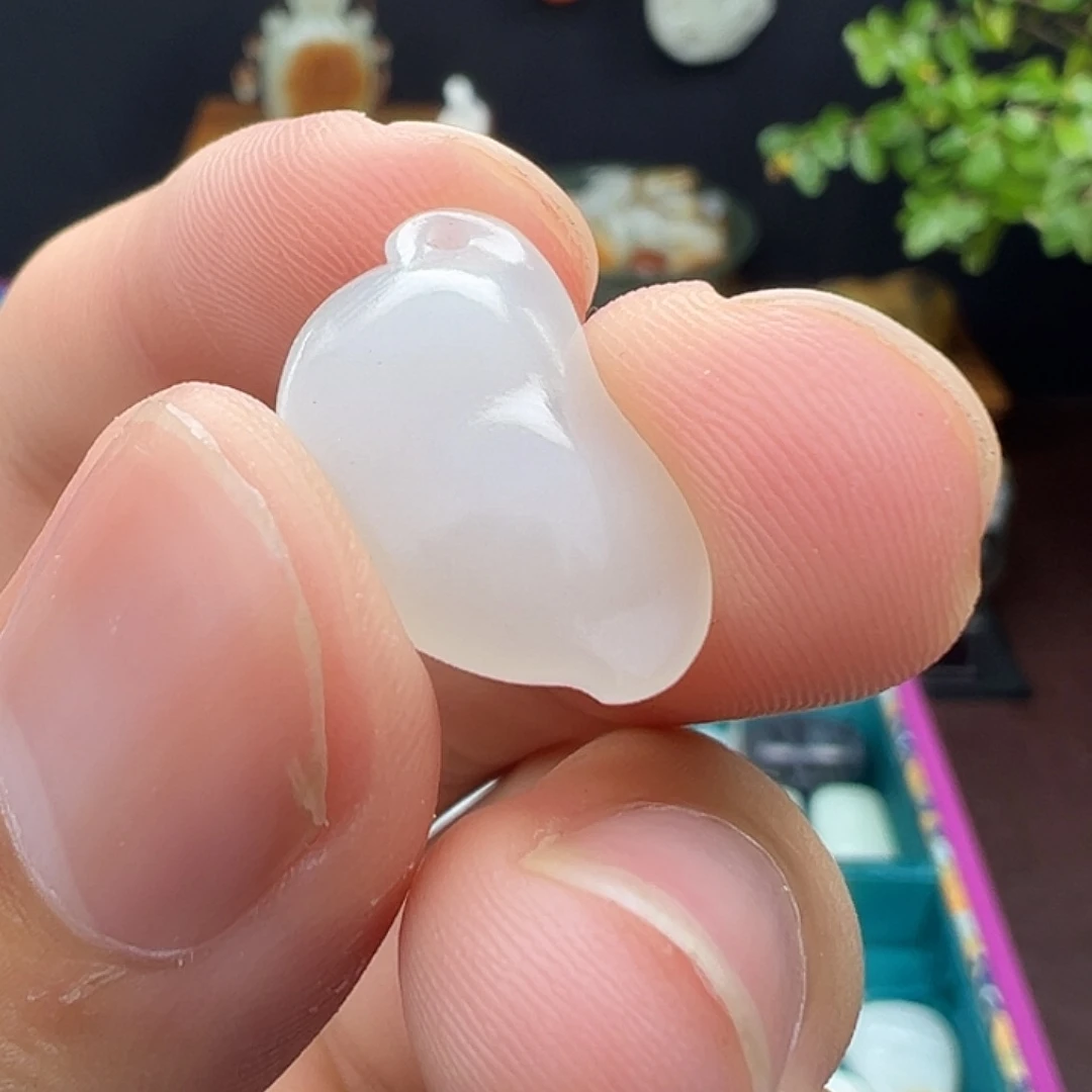 和田玉（子料）未镶嵌吊坠(不含链)和田玉籽料福豆